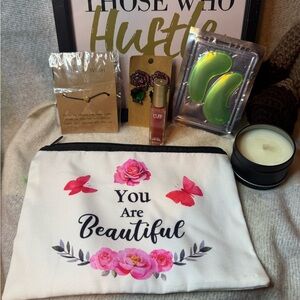 Pick one - Pouch with Accessories